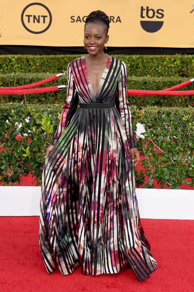 lupita-nyongo-elie-saab-striped-floral-dress-sag-awards