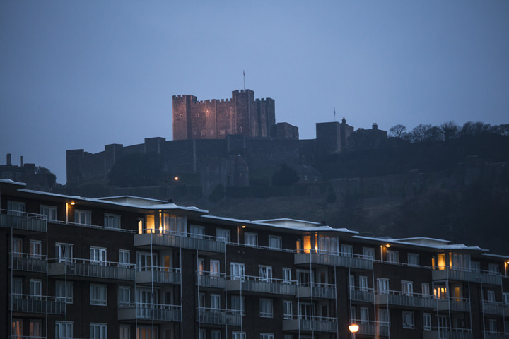 DOVER_My_life_there_17_background_mini