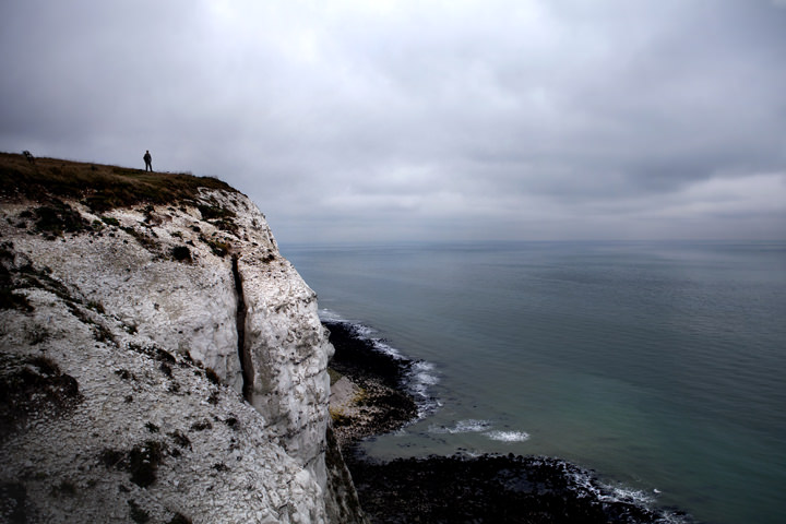 DOVER_My_life_there_1_Cover_background_mini