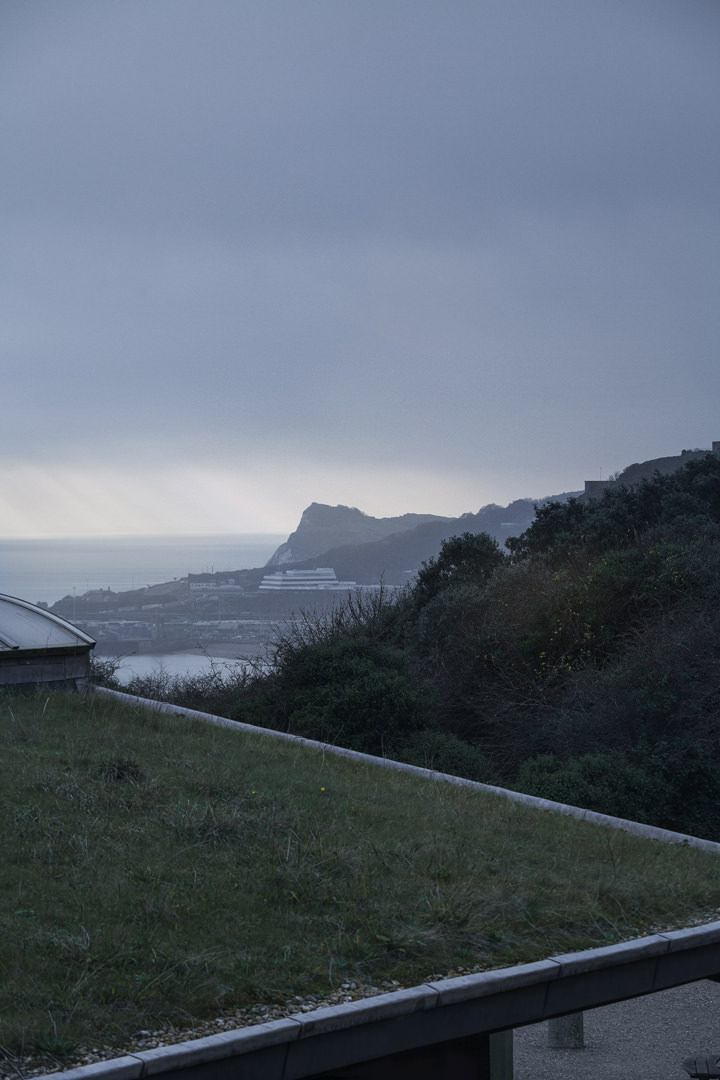 DOVER_My_life_there_4_background_mini