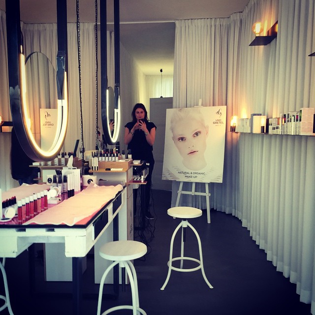 11203244_841229452612262_485296116_n