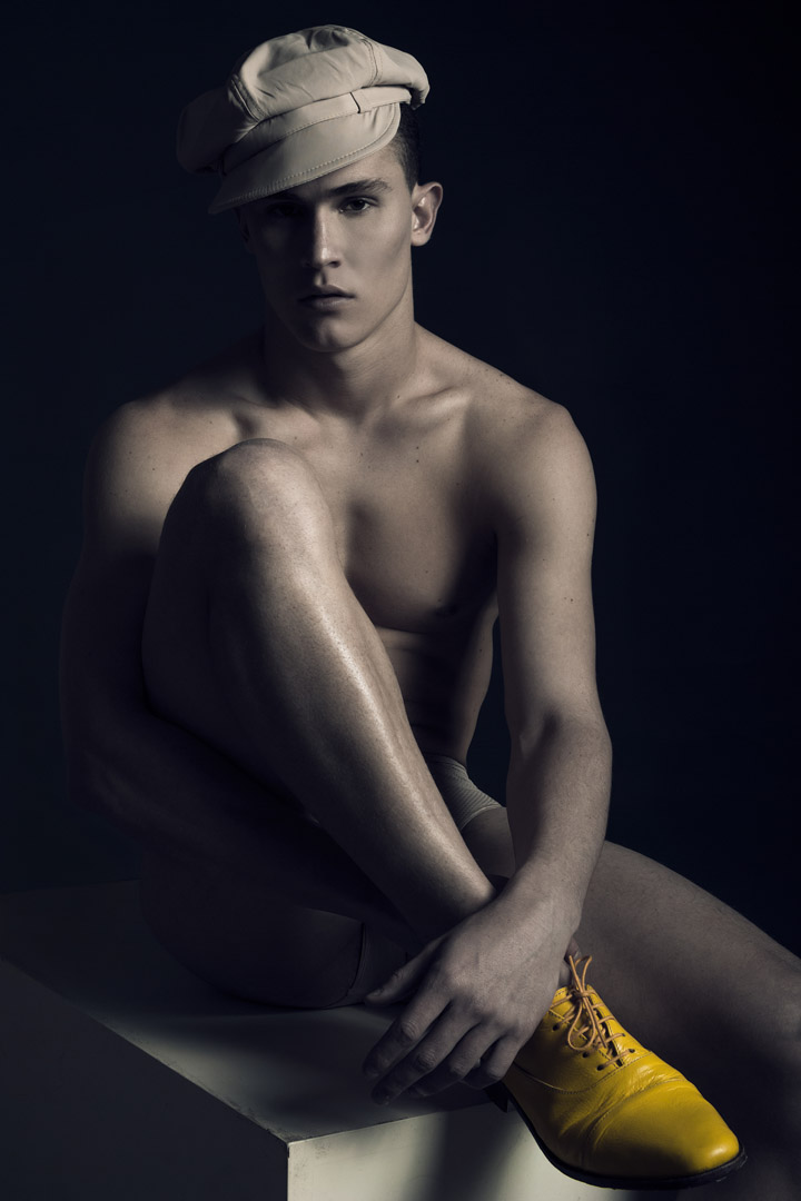 shirt Armani,cap Burberry, mesh Lime, shoes Lucas Sanchez