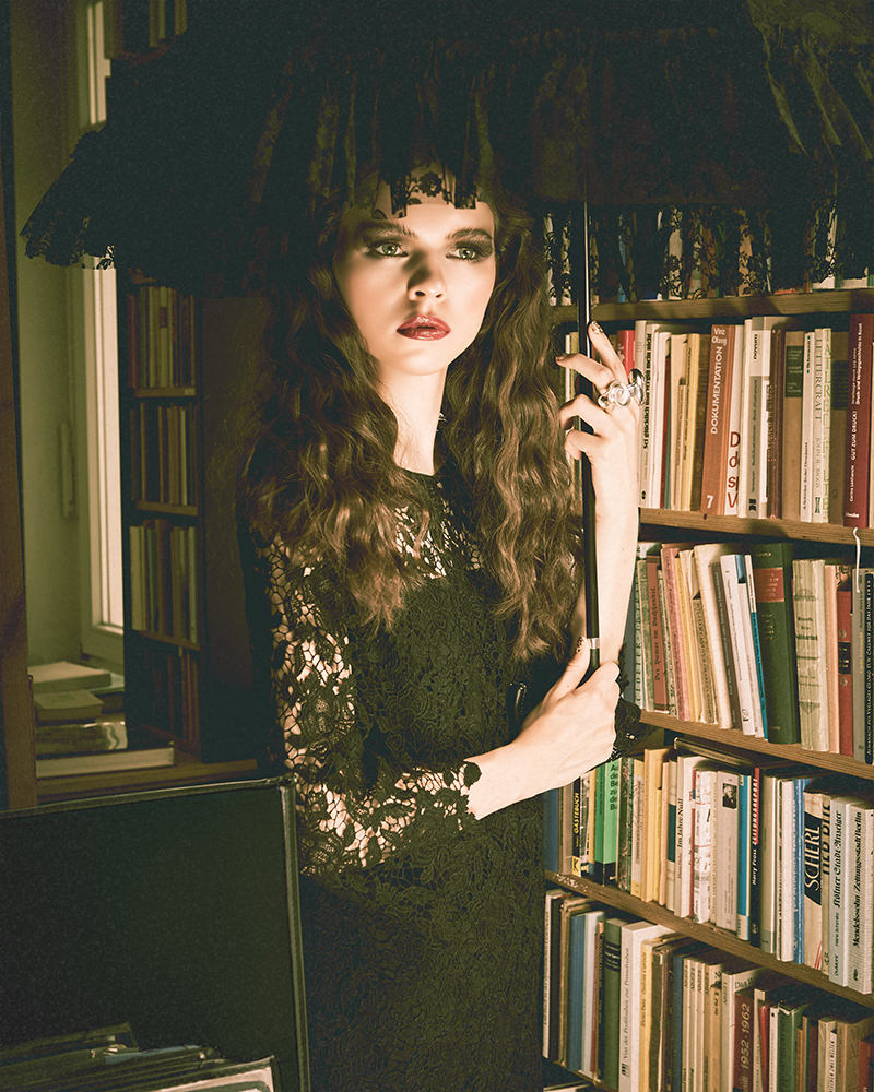 Dress – Gant Jewelry – Susa Beck Umbrella – Doppler