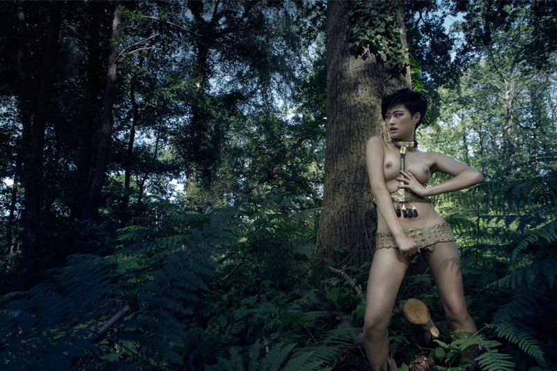 Belt: Zana Bayne / plastron : Uriel Salas 