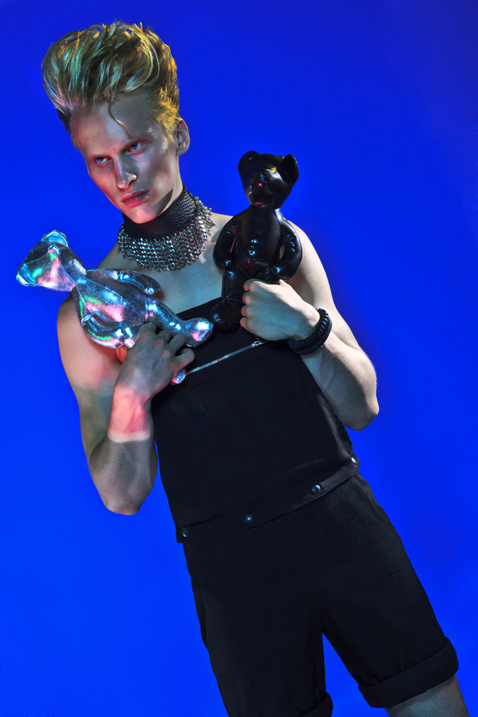 Jumpsuit - MALE ME, Neckpiece - Lidia Kalita, Bracelett - MALE ME, Bears by Candy Friday