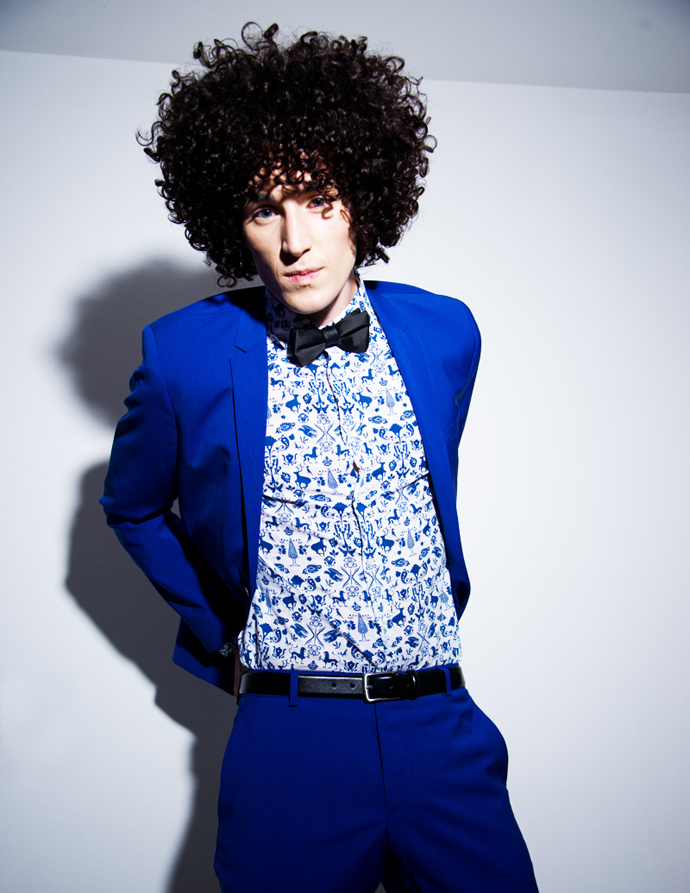 suit: Calvin Klein - shirt: ASOS - bow tie: Herr von Eden 