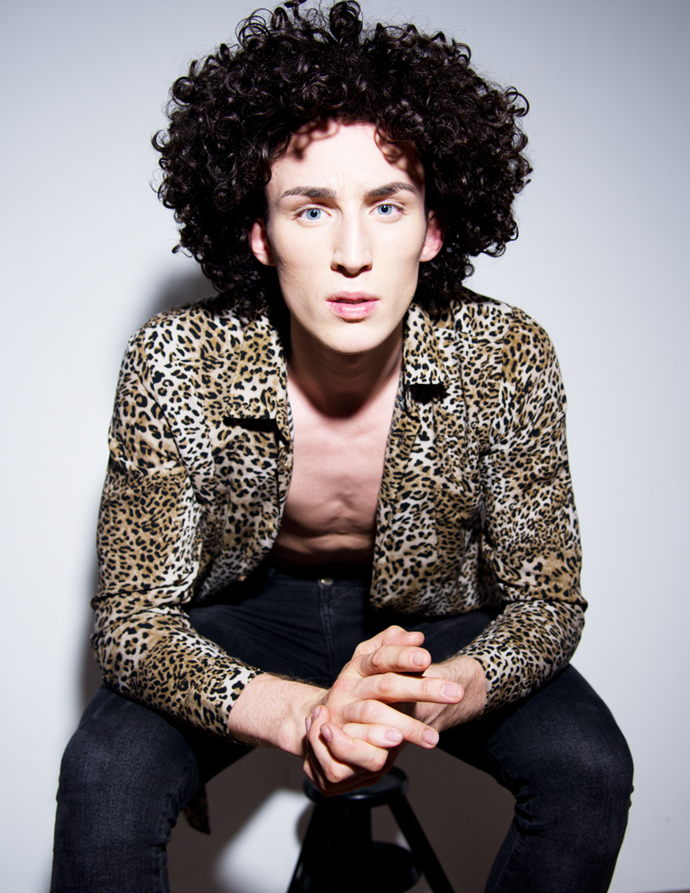 jeans: Levi's - underwear: Just Cavalli - shirt: Reclaimed Vintage