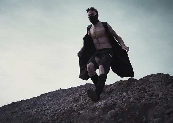 SERKIS_EICHMANN_REMNANTS_08