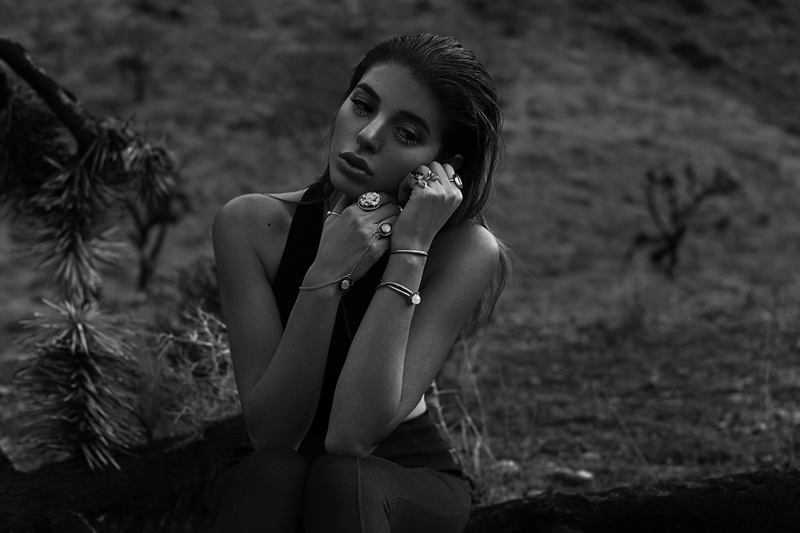 Black Crop Top: Donna Mizani Gray Pants: Vera Wang Jewelry: Nikdreamer