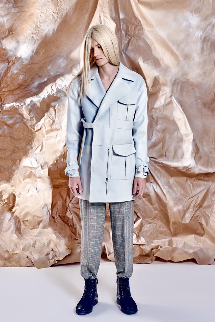 pants, coat: Nanko shoes: Kazar