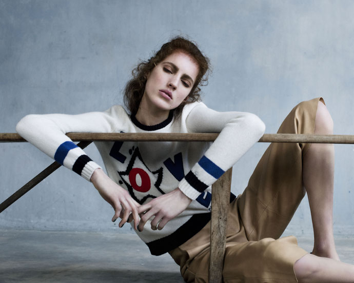 Cardigan with “Love” Tommy Hilfiger, leather pants Won Hundred, Leather loafers G.H. Bass & Co.