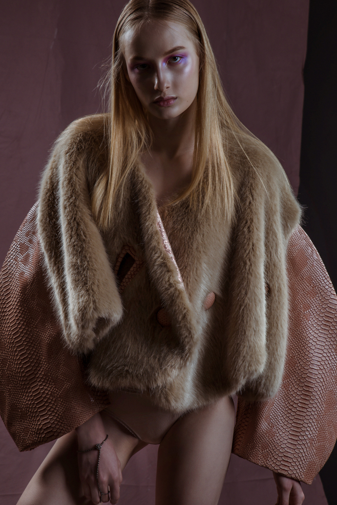 Clothes / Foteini Traka accessory / Art Wear Dimitriadis