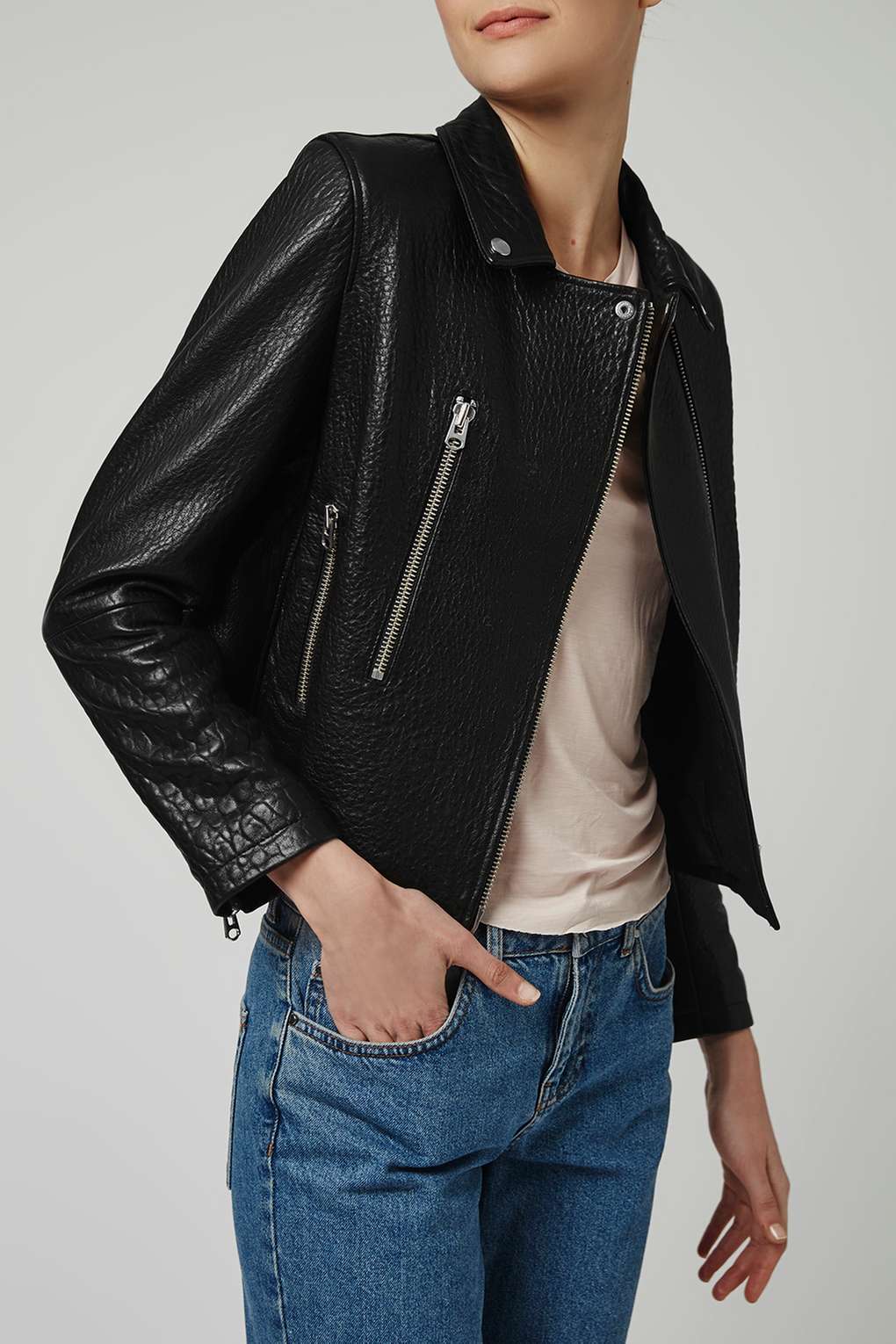 TS25B19JBLK_Zoom_F_1