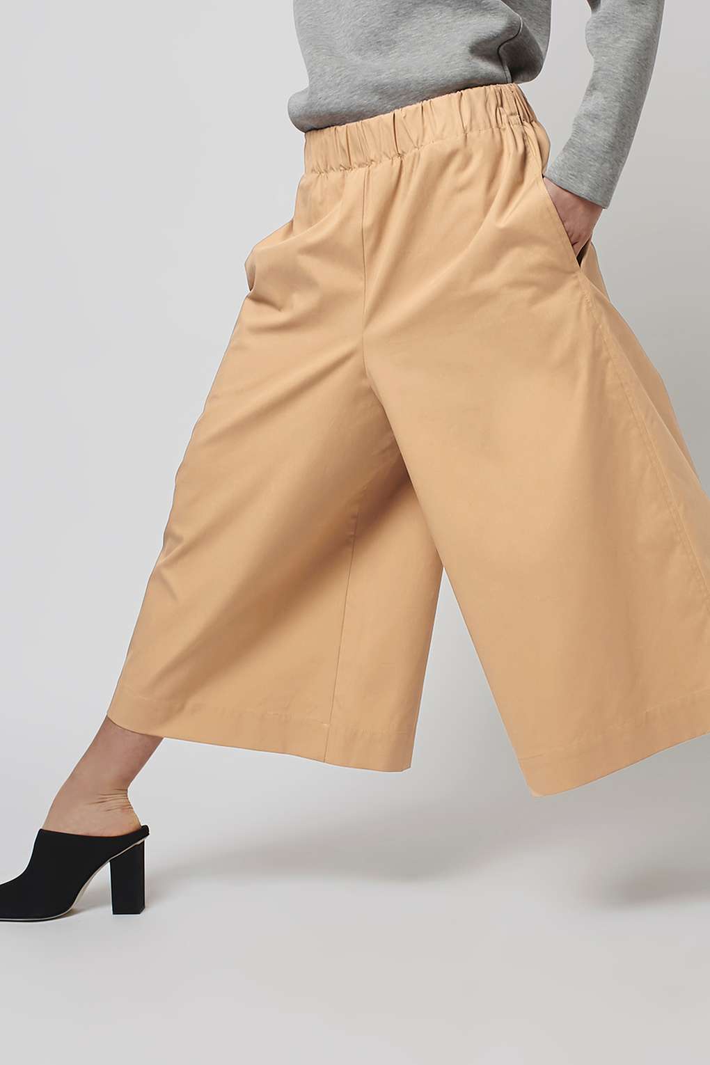 TS25S64JCAM_Zoom_F_1