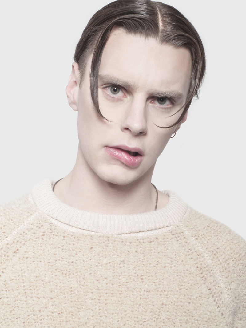 Simon: Polo, Wool sweater, Karen Millen