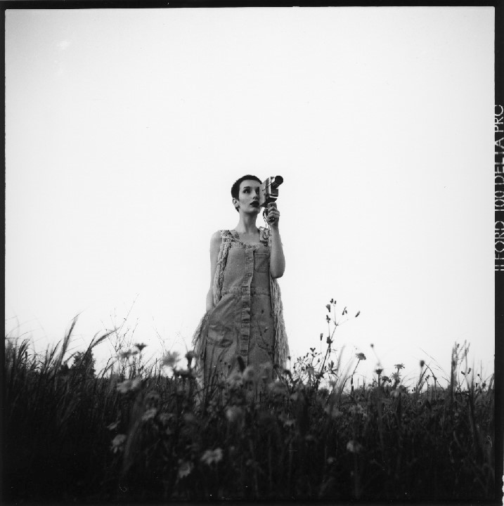  salopette in denim: Zara, cardigan with wool fringed: Zara