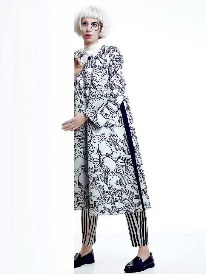 top Monki, coat Henrik Vibskov, pants 5 preview & shoes Ecco 