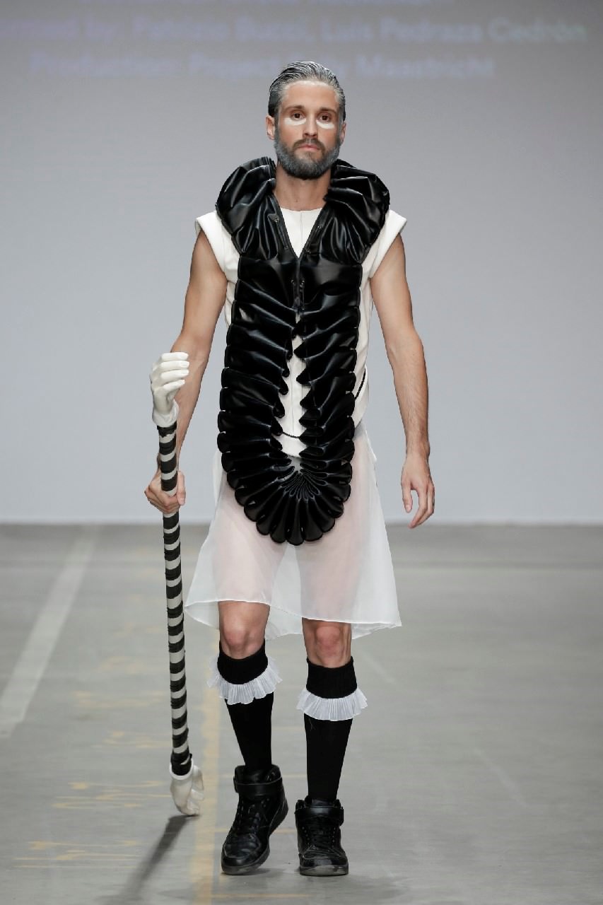 FC16_S1_01_FOLIA_005_1280p_mini