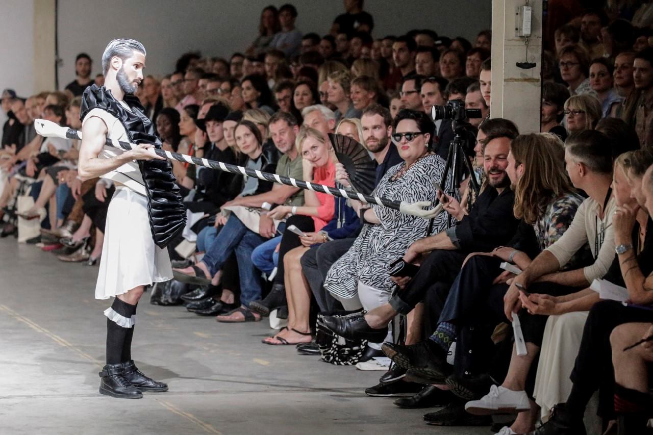 FC16_S1_01_FOLIA_017_1280p_mini