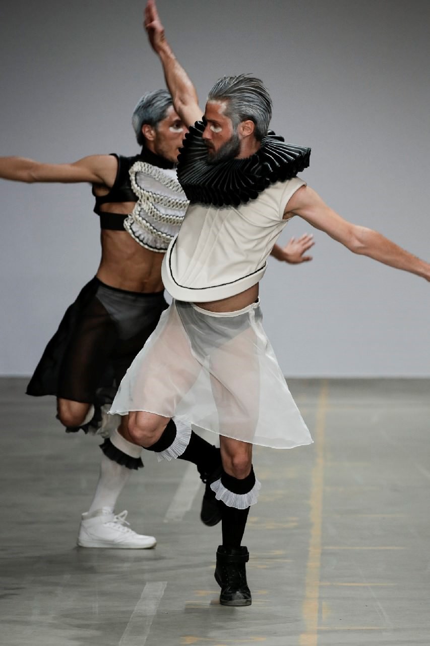 FC16_S1_01_FOLIA_120_1280p_mini