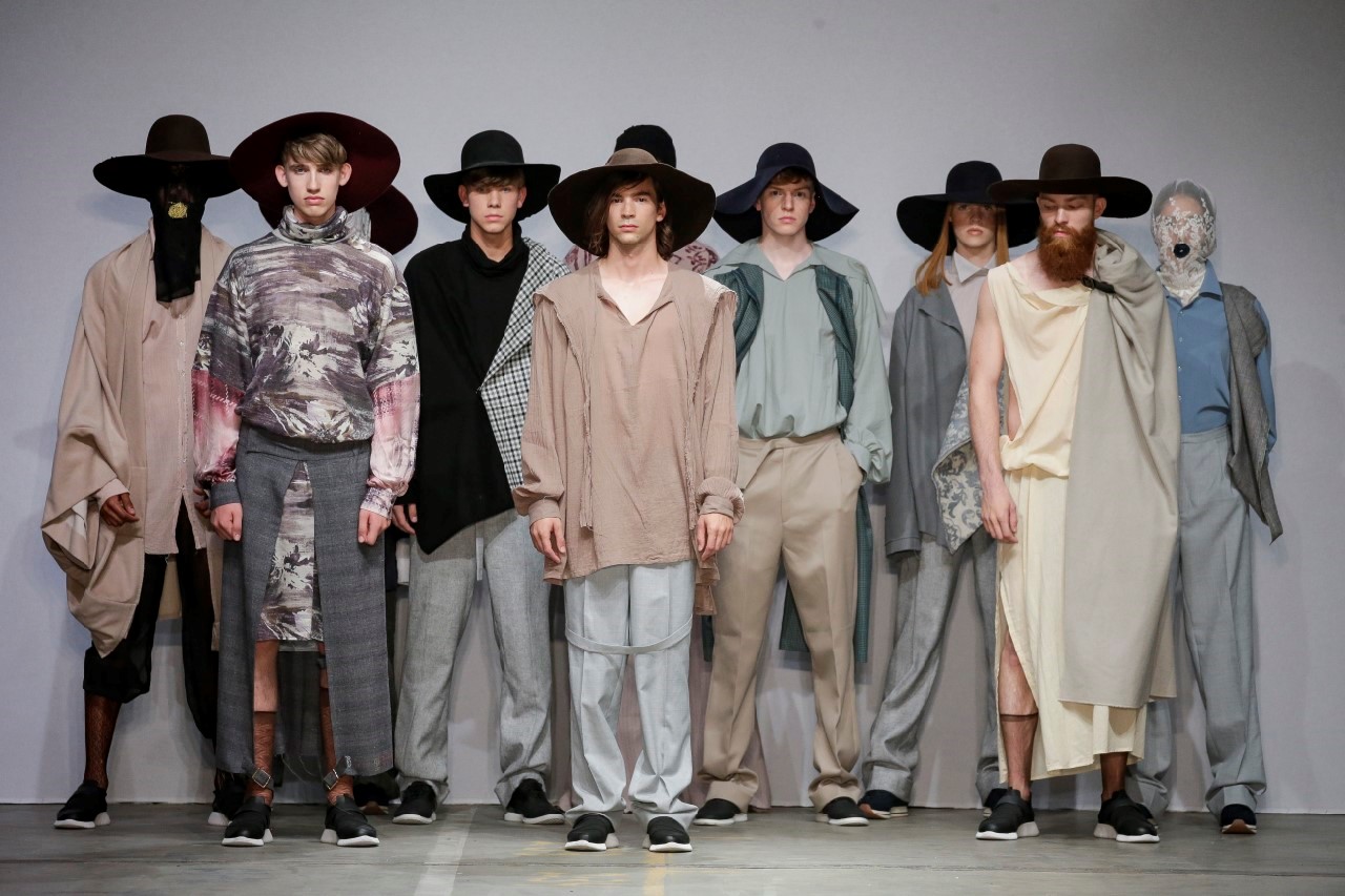 FC16_S2_04_CASTULIK_256_1280p