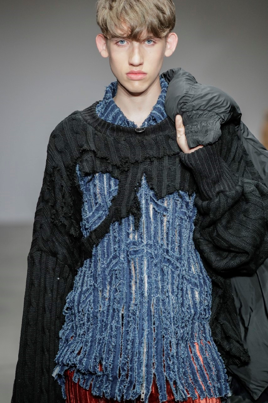 FC16_S3_02_8CUFF_140_1280p