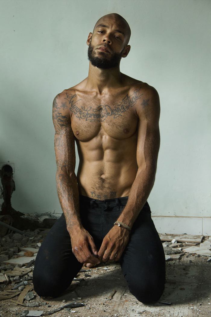 tumblr_nzqnbhBzl91qfral5o4_r1_1280_mini