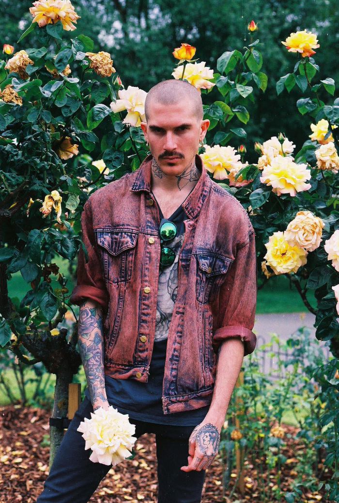 tumblr_o8x36z6vh51qfral5o3_r1_1280_mini