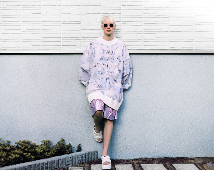 Sweater BALMUNG / T-shirt ZL by ZLISM / Pants TYPICAL FREAKS / Sunglasses MYKITA x Maison Margiela