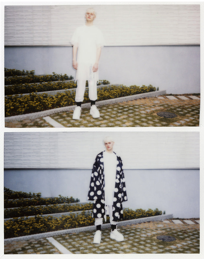 Coat NACO PARIS / Top NICOPANDA / Pants ROBERTO PIQUERAS 