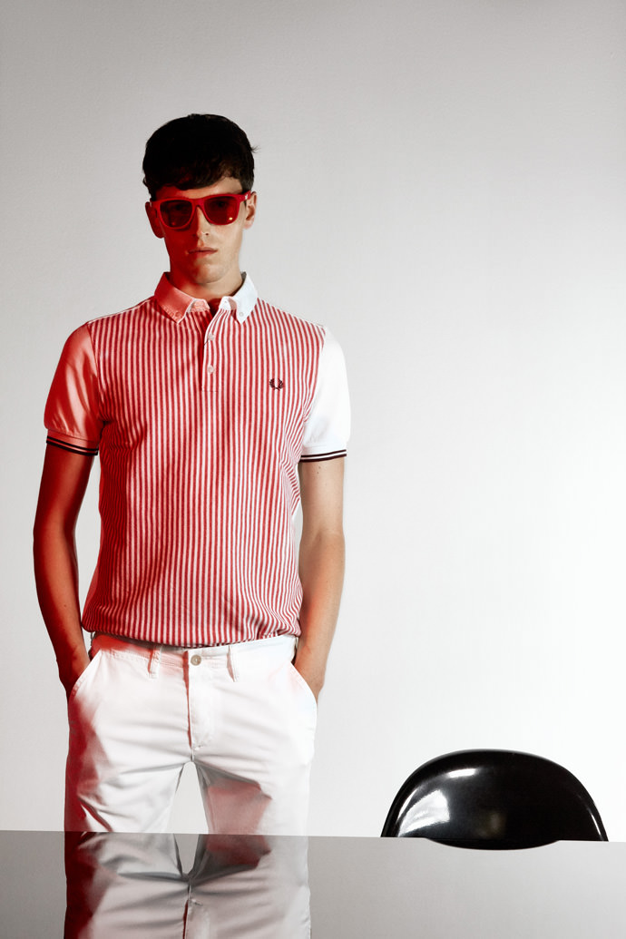 Shirt: Fred Perry Trousers: Baldessarini Glasses: Neff
