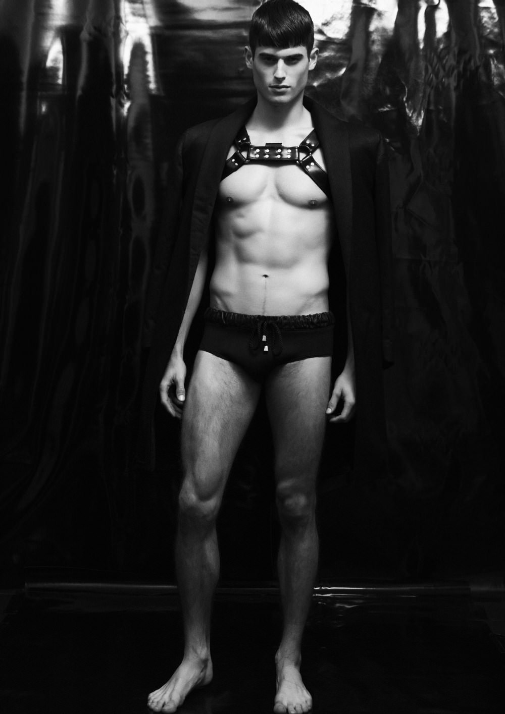 BrentBlack-Homotography-TypeFace-DarrenBlack-14_mini