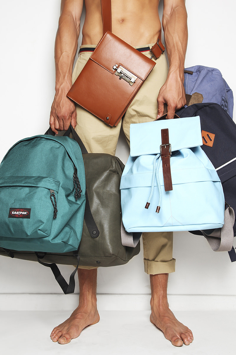 SH06_BAGGAGE CLAIM_KARL_SLATER_KALTBLUT_mini