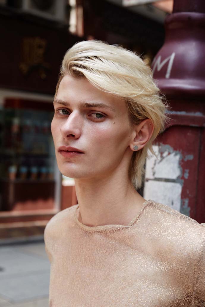 T-shirt by Daily Top Note