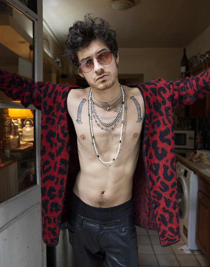 Glasses-Acuitis Pullover- Garcons Infideles Necklace- Tant D’Avenir Pants-Jitrois