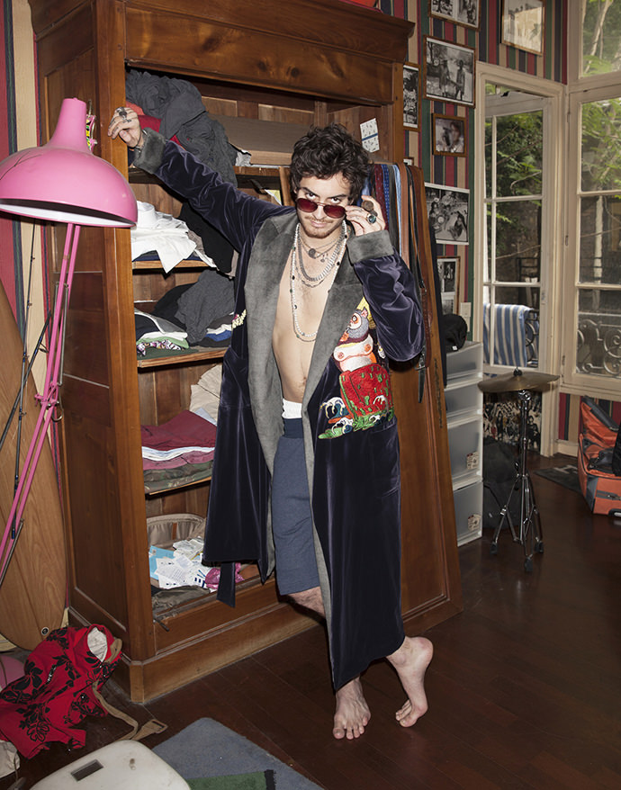 KaltbultGlasses-Acuitis Robe-Gown Sakuanz Shorts-Cerdan Rings & Necklace-Tant D’Avenir