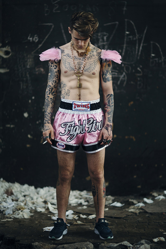 shorts TWINS, sneakers NIKE, necklace P....S....Fashion