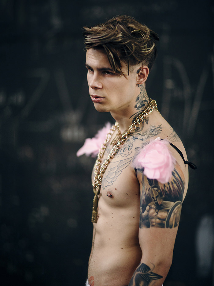 shorts TWINS, sneakers NIKE, necklace P....S....Fashion