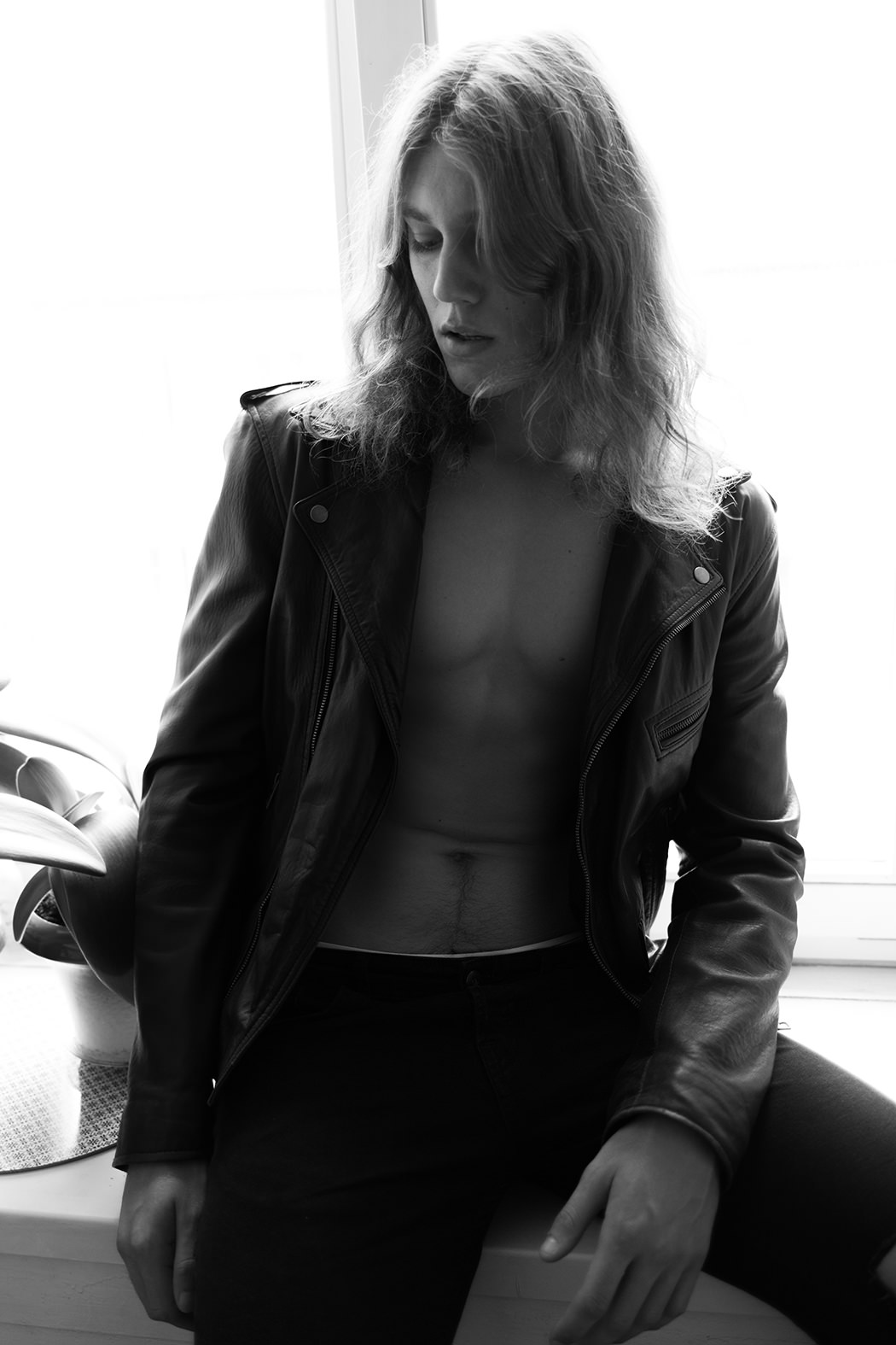 Jacket by VIPARO Trousers by Zara