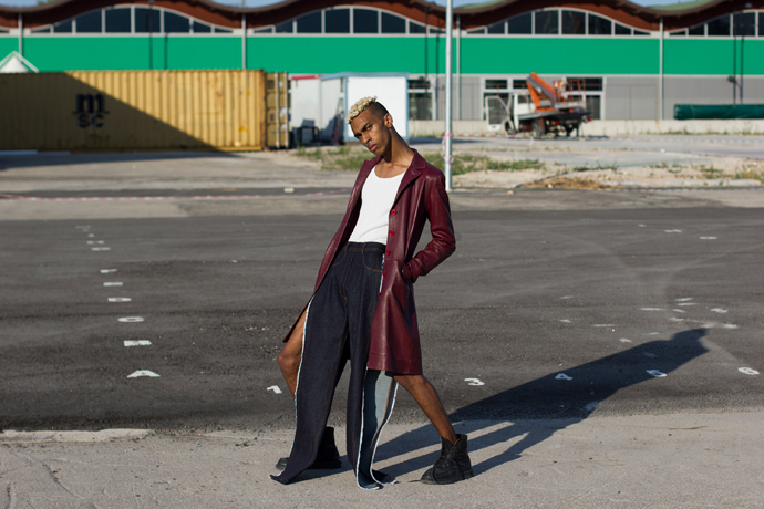 Trench - vintage Tank top - stylist own Trousers - Joele Lapadre 