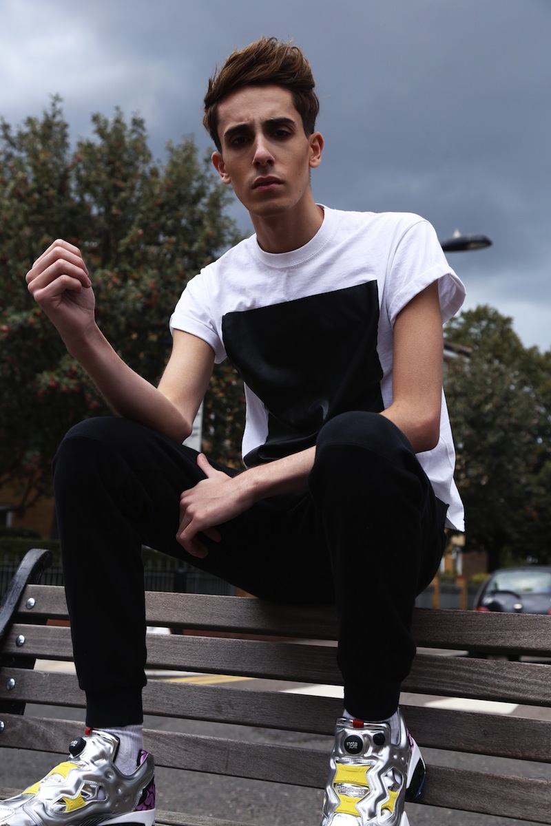 T-Shirt Stylist Own, Trousers Fin By Serafin Andrzejak, Socks Adidas, Sneakers Reebok Instapump