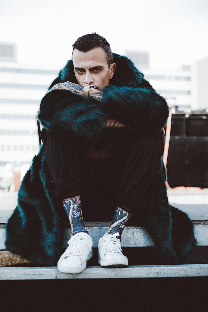 fake fur by Asos , pants by H&M , sneaker by Puma ,socks by Stans , watch by Komono