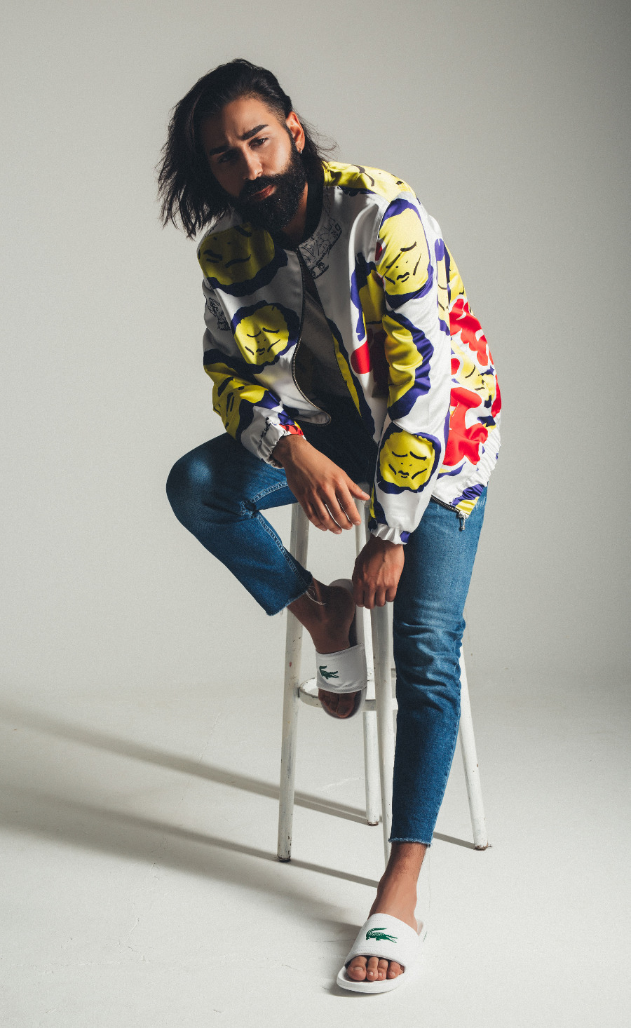 Patterned jacket by H&M Pants vintage style Slippers by Lacoste White T-Shirt by Asos