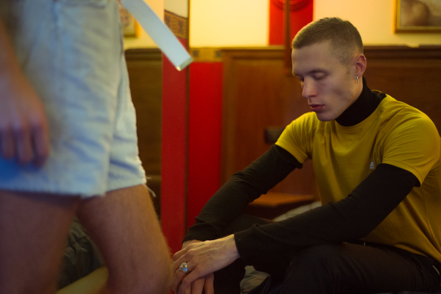 FRANCESCO Shorts: Levi’s Belt: vintage Craces: vintage PIERRE: T-Shirt: K-Way Turtleneck: Zara Trousers: COS