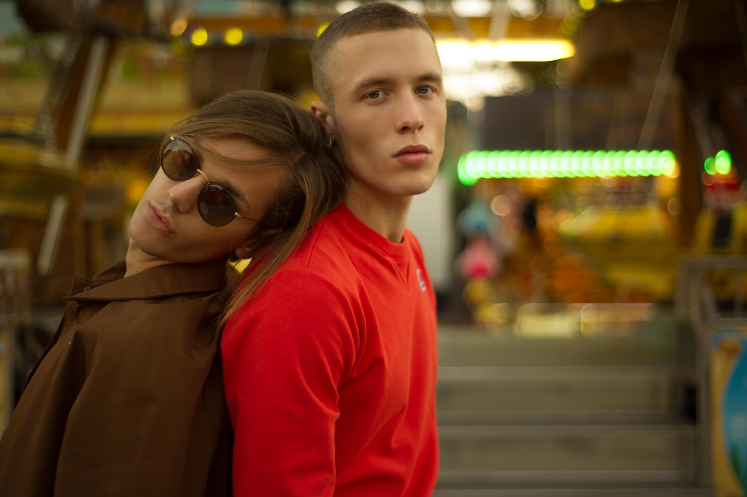 FRANCESCO: Raincoat: K-Way PIERRE: Sweatshirt: K-Way 