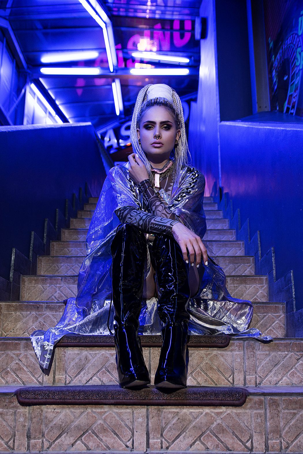 Kimonojacket by tHERAPY Recycle and Exorcise Harness by Alexjustspat / Coexist Overknee shoes by ASOS Body & hair-band stylist’s own