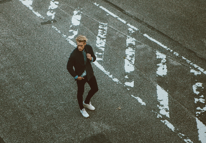 Knitwear Jacket by Hollister
Jeans Shirt by Gaastra
Jeans by Denim & Supply Ralph Lauren
Shoes by Reebok