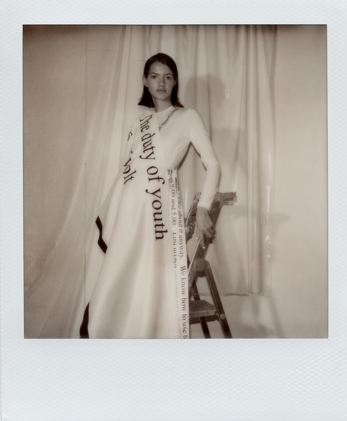 dutyofyouth_stiniroehrs_08