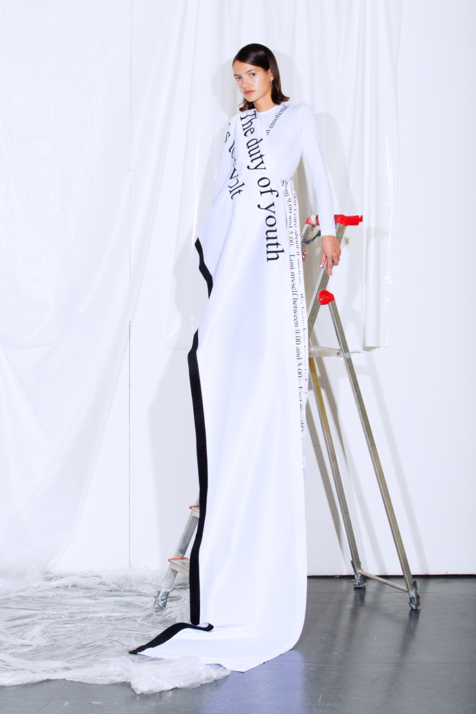 dutyofyouth_stiniroehrs_12