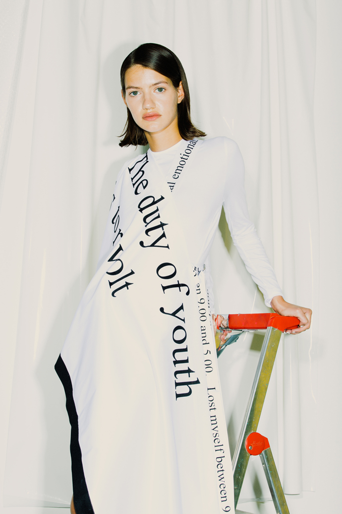 dutyofyouth_stiniroehrs_16